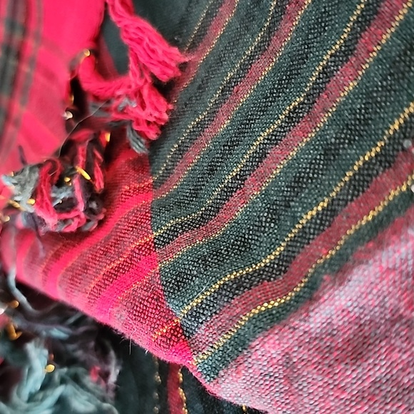 Beautiful Plaid Table Cloth 100% Cotton with Tassels. - Picture 6 of 9